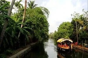 Shikkara Boat Alleppey