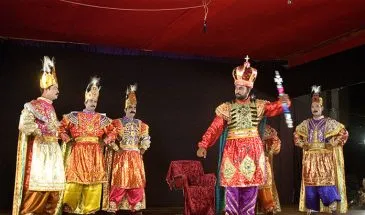 Chavittunadakam